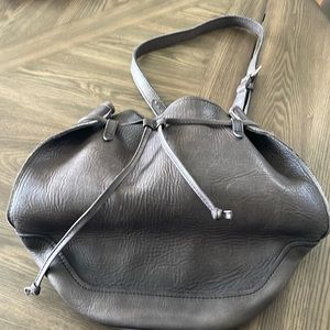 Frye Cara bucket  leather bag brand new no tags